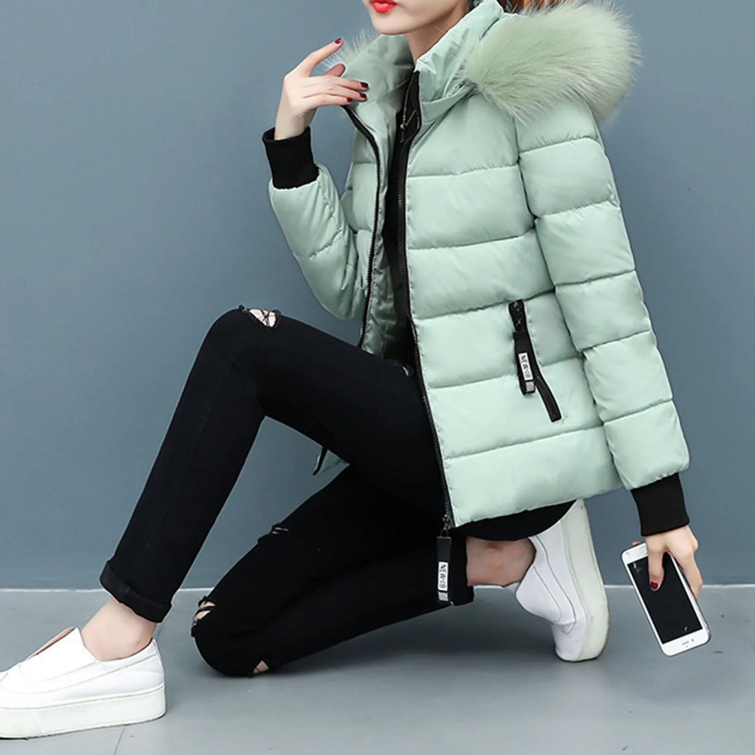 New Down Jacket Women's Parkas Classic Short Overcoat Warm Hooded Cotton Padded Jacket Windproof Thicken Ladies Hooded Overwear